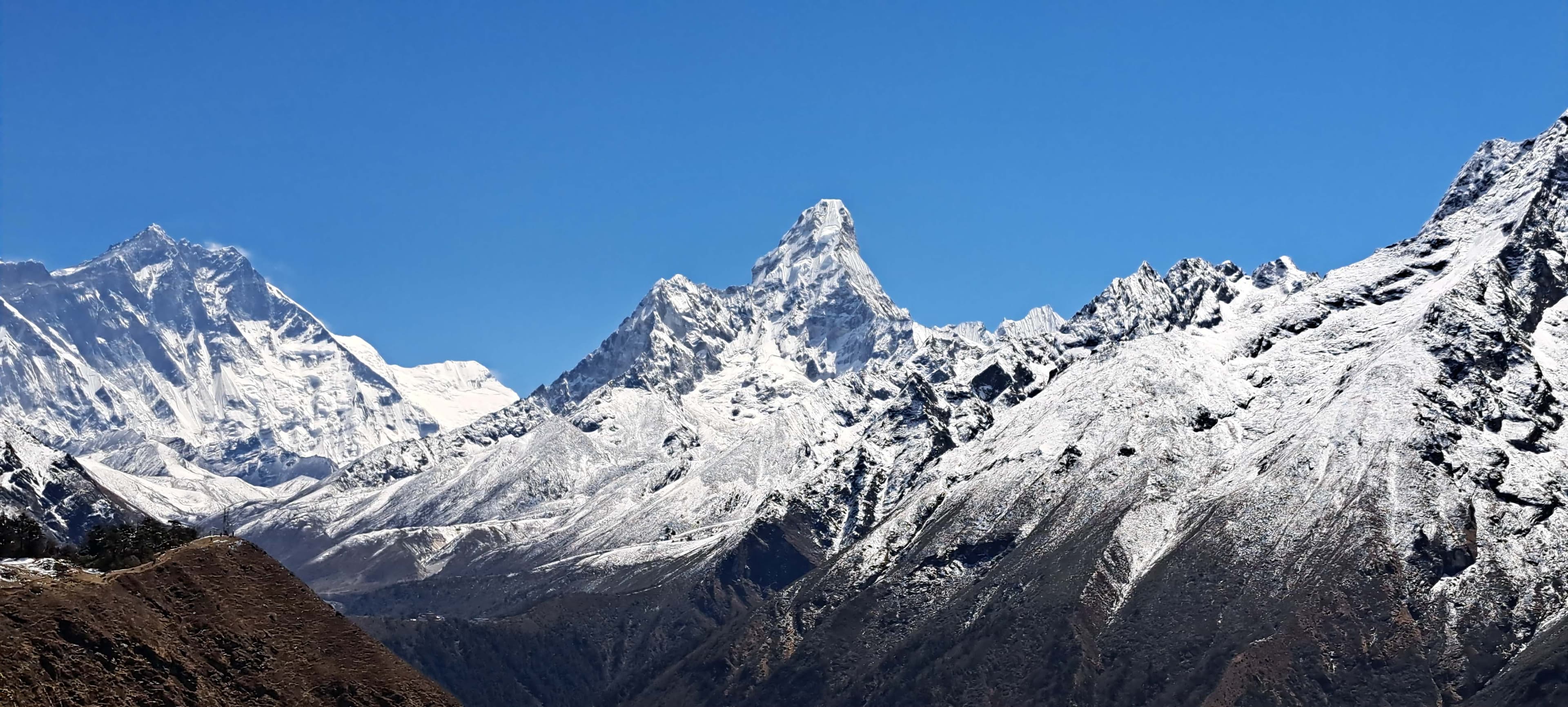 Everest Base Camp Trek through the Everest Region, experienced on Trek 8586