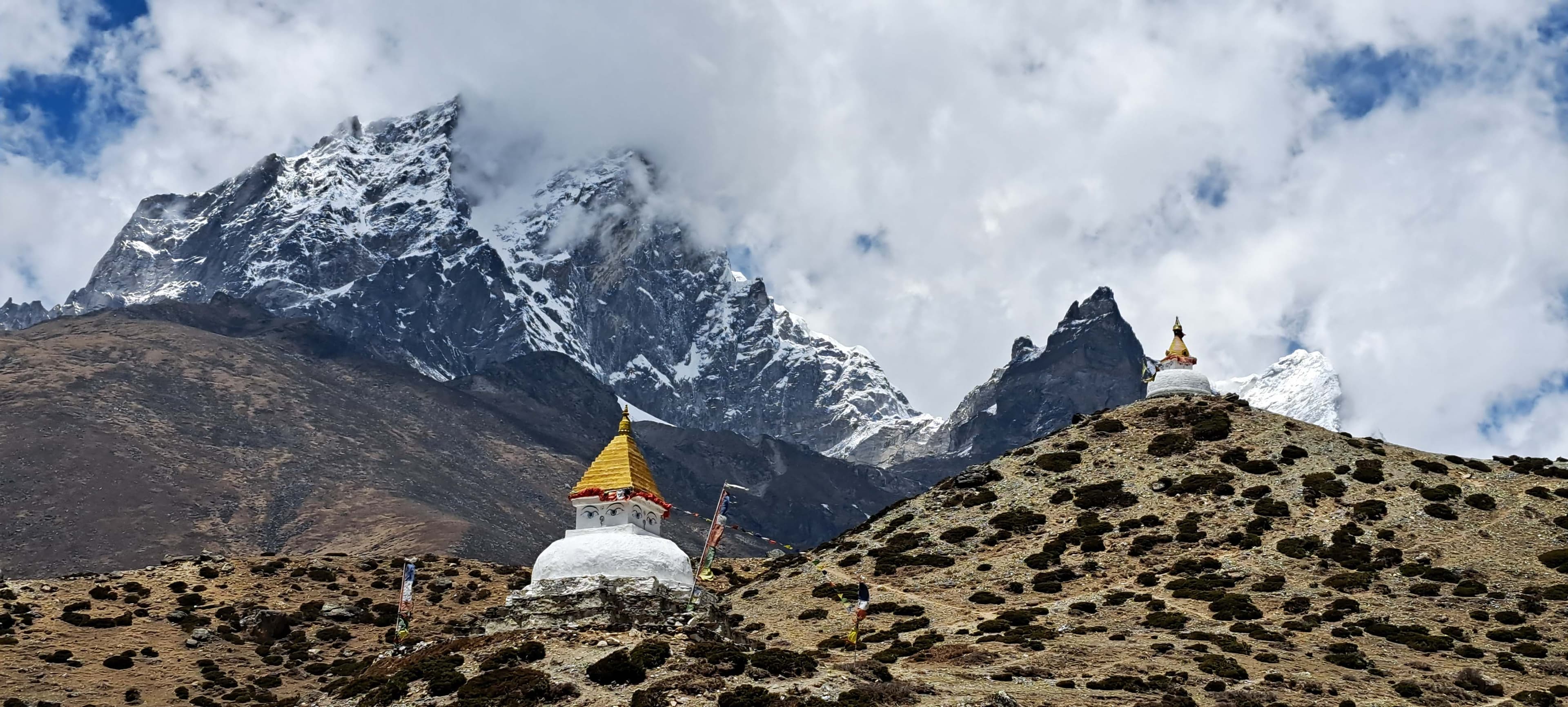 Trek 8586 in Everest Region, capturing views of Everest Base Camp Trek