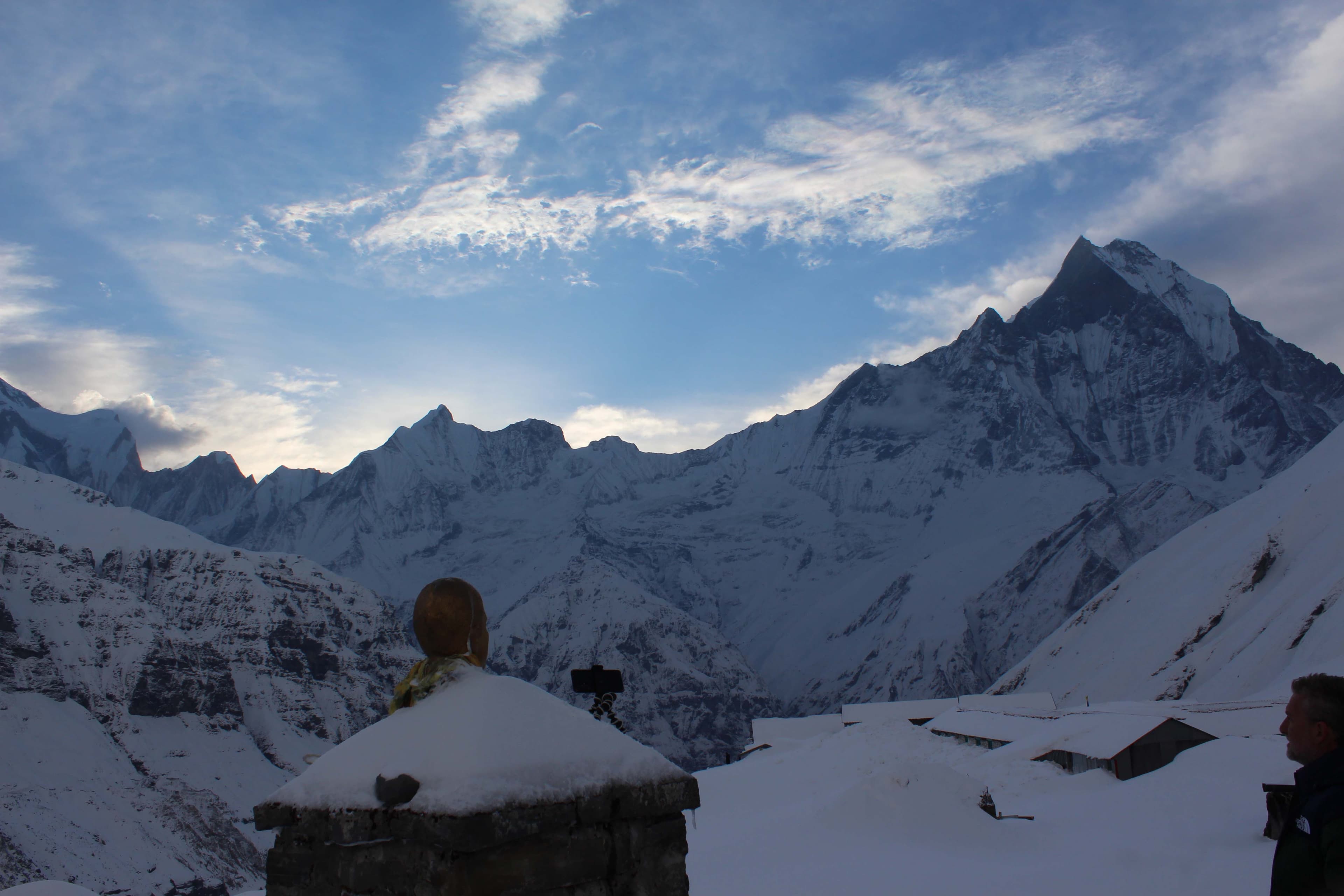 Trekking the Annapurna Circuit through the Annapurna Region on Trek 8586